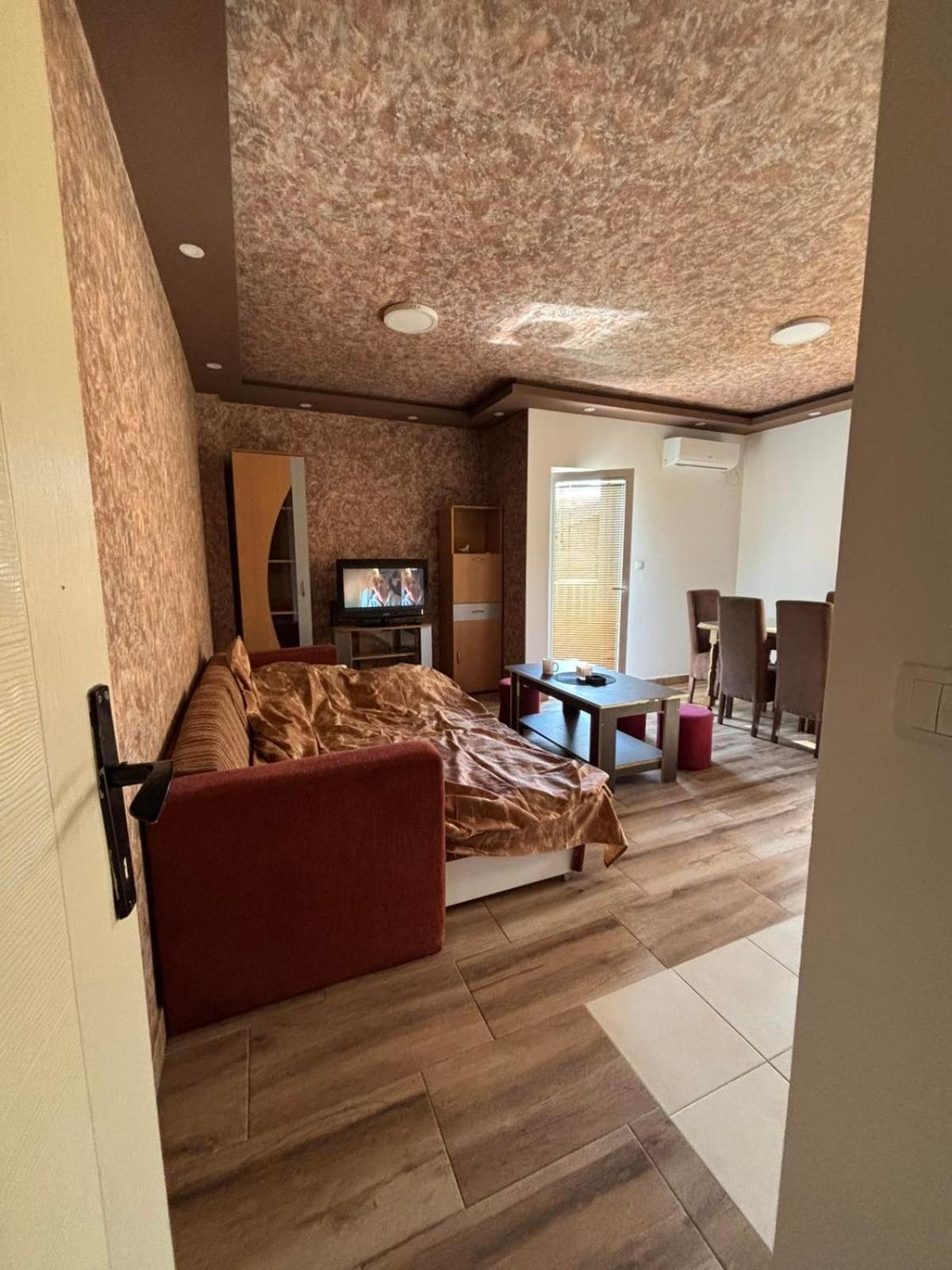 Dp Lux Apartman Obrenovac Ngoại thất bức ảnh